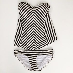 Jessica Simpson Maternity Swimsuit